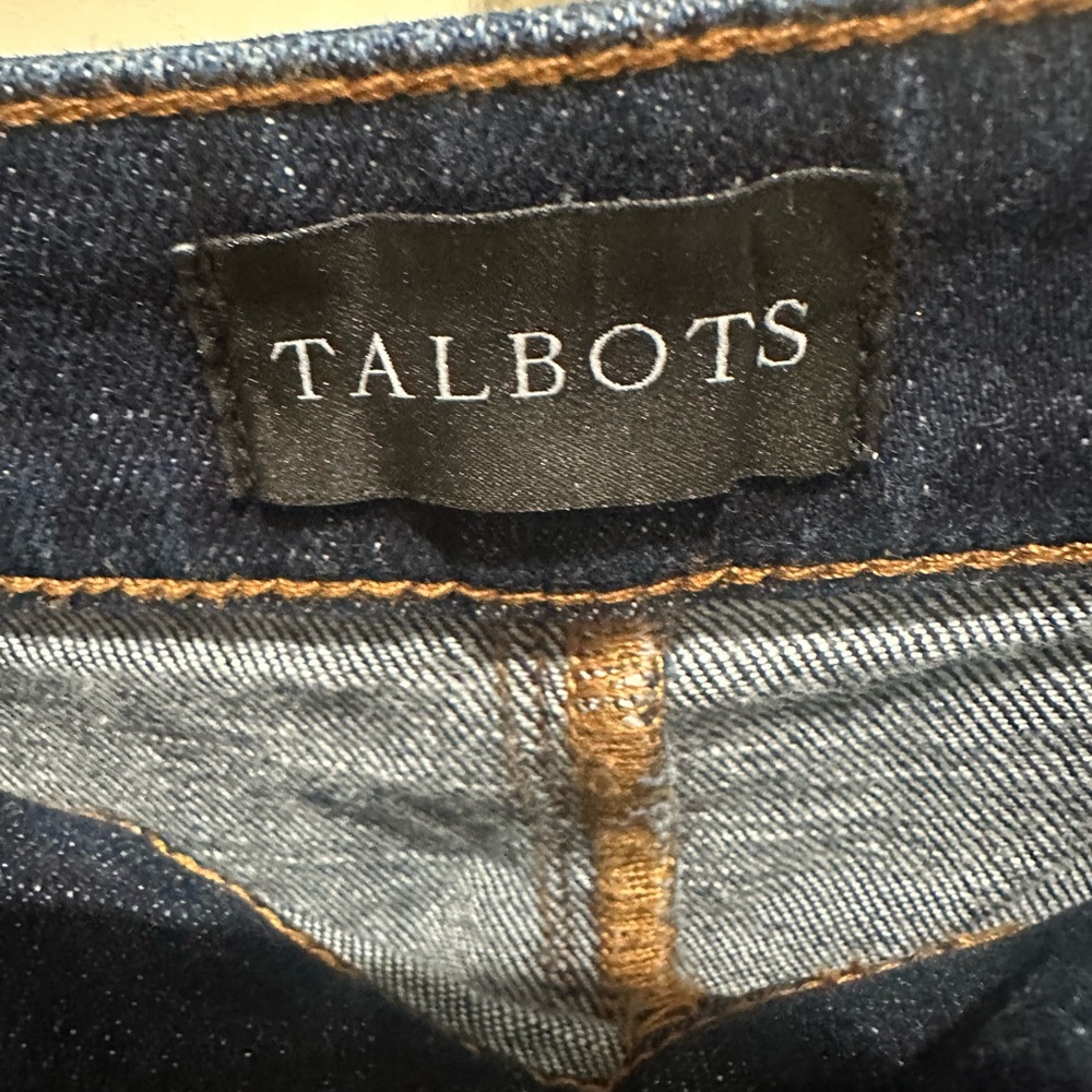 Talbots Dark Wash Flare Jeans With Gold Buttons, Size 6P - Picture 2 of 7